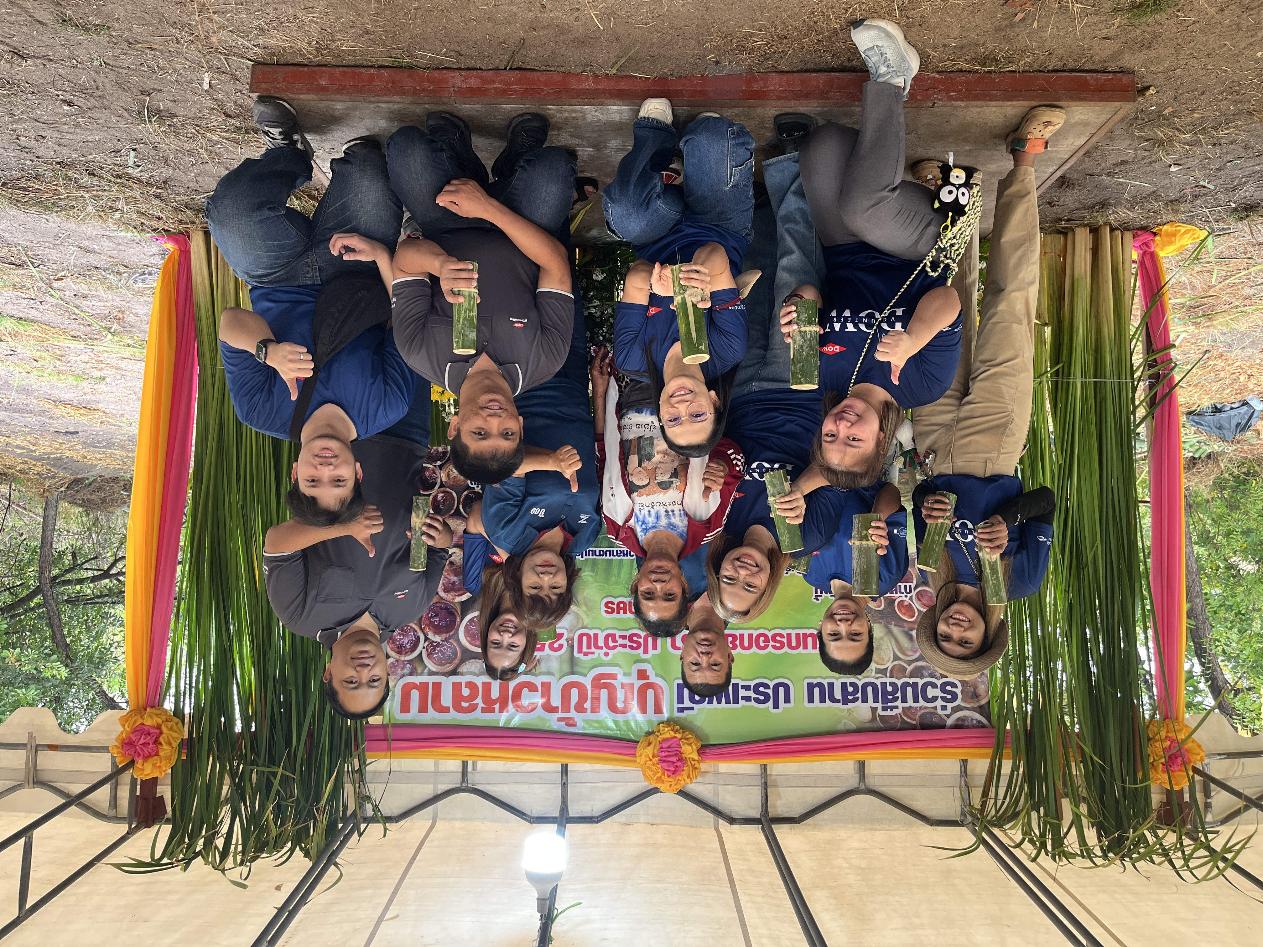 >
                                    </a>
                                    <hr class=